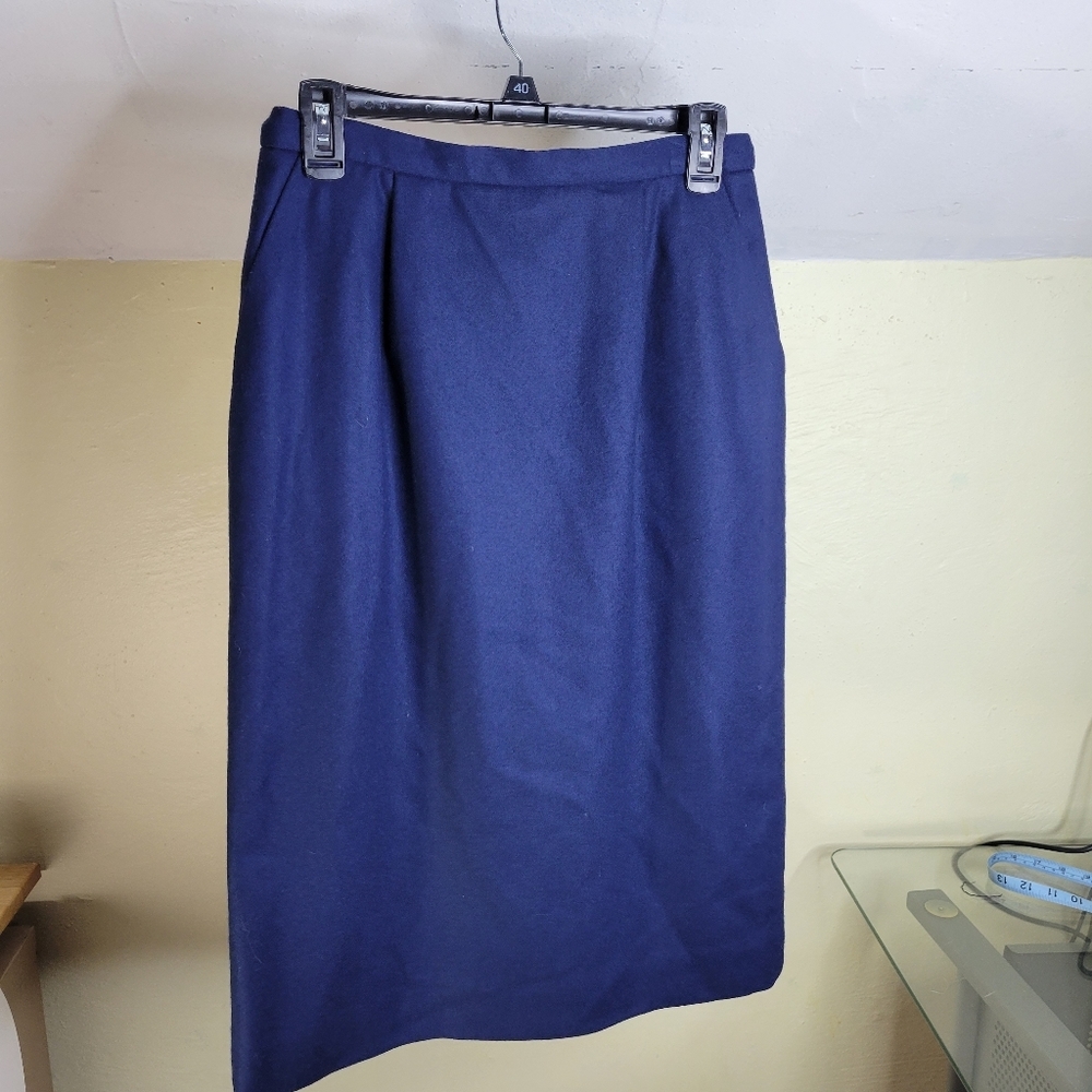 Womans Pendleton Navy Blue Lined 100% Virgin Wool Skirt Size 8